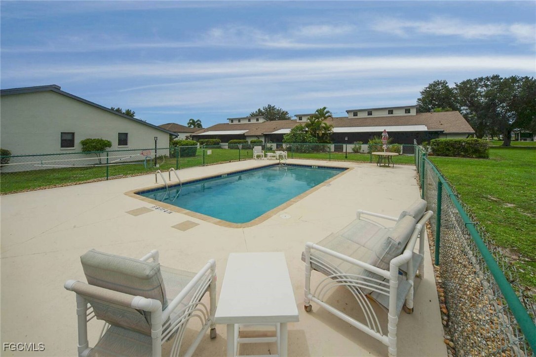 3734 SW 8th CT 101