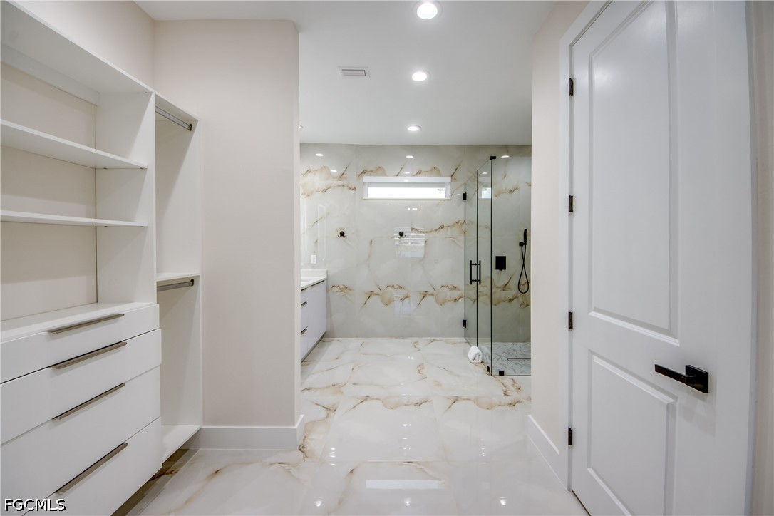 607 SW 18th CT