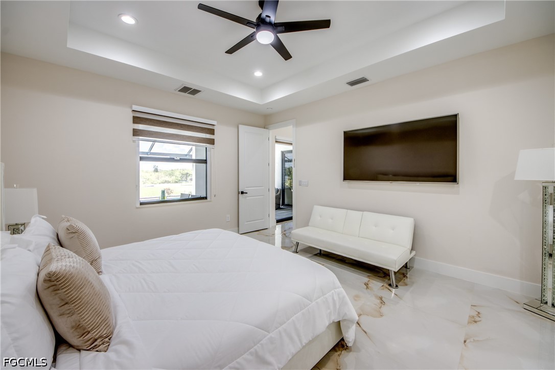 607 SW 18th CT