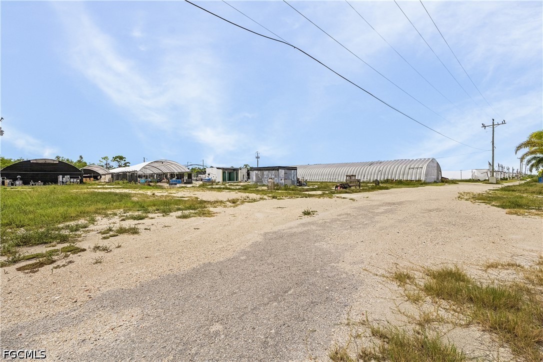 9703 Stringfellow RD