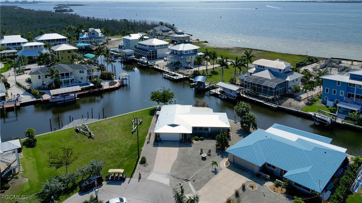 2292 Sapodilla LN
