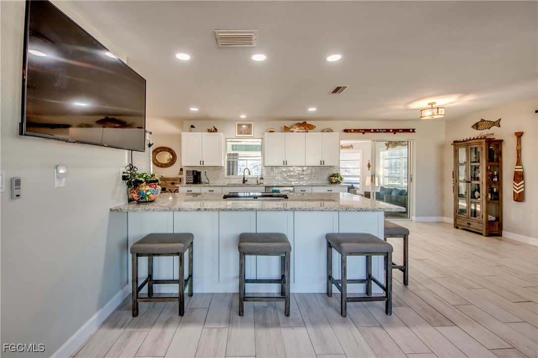 2292 Sapodilla LN