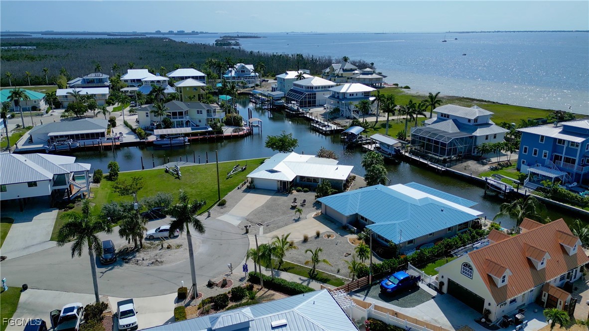 2292 Sapodilla LN