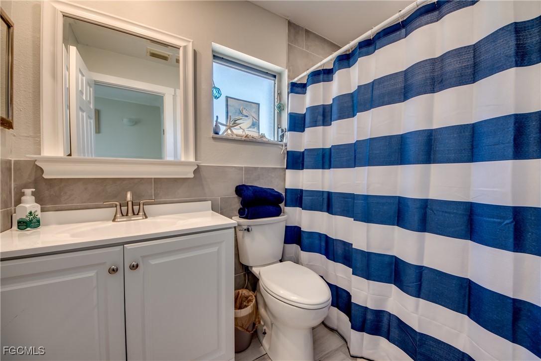 2292 Sapodilla LN