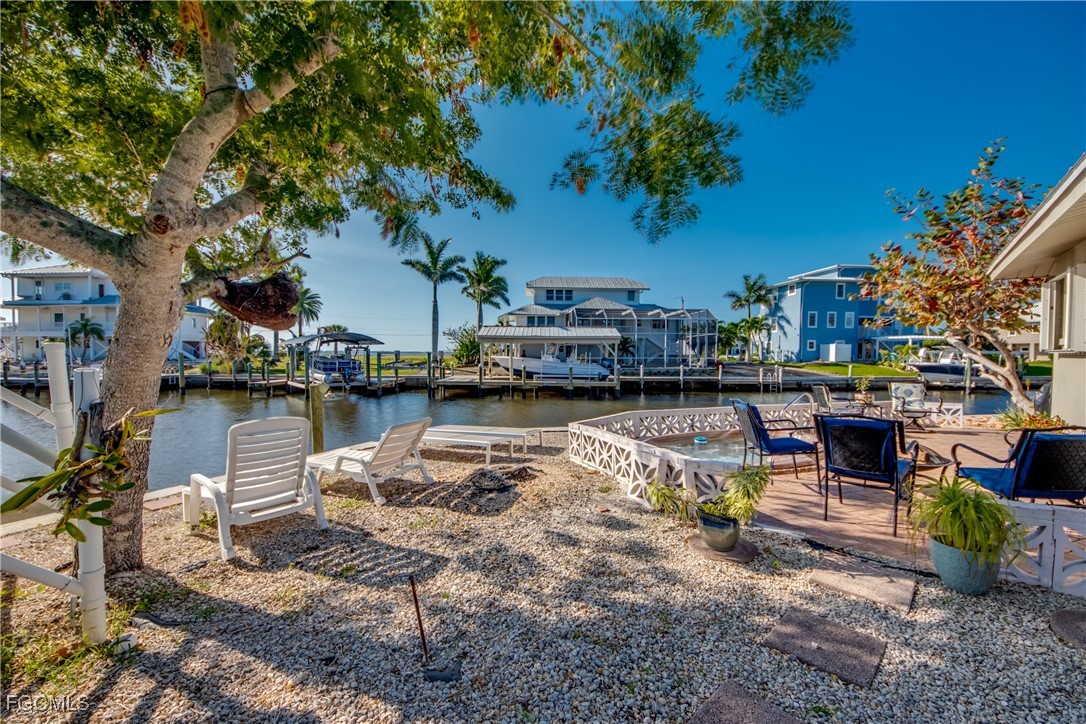 2292 Sapodilla LN