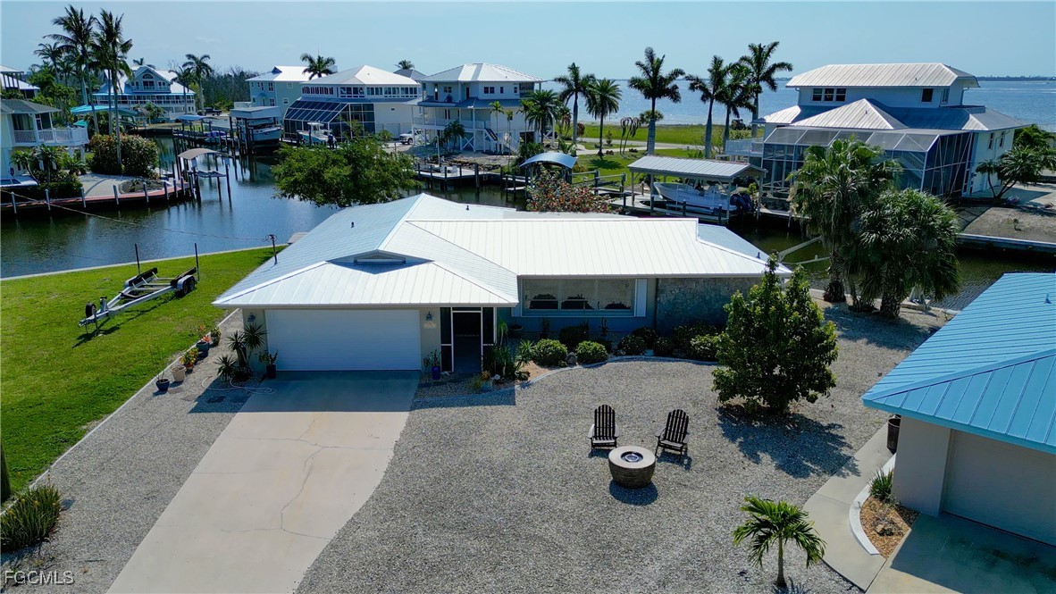 2292 Sapodilla LN