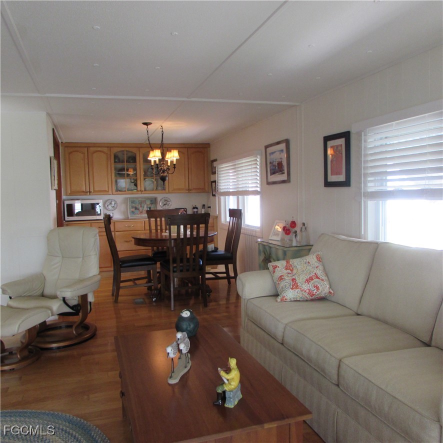 4839 Flamingo DR