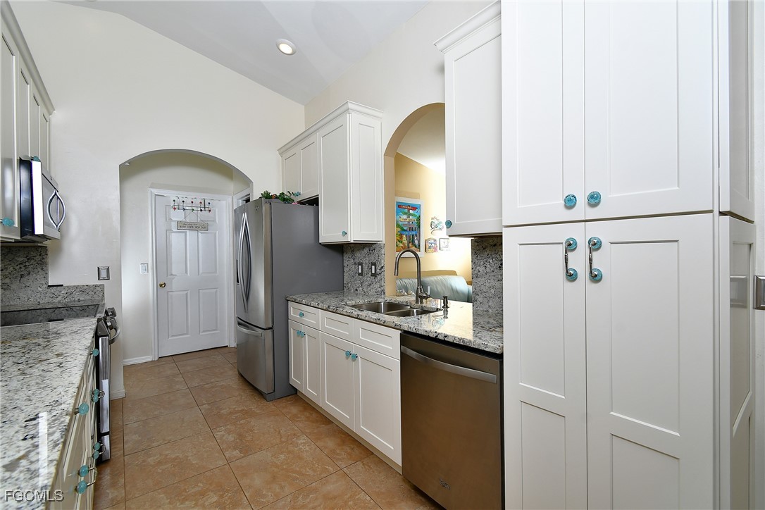 1306 SW 4th PL
