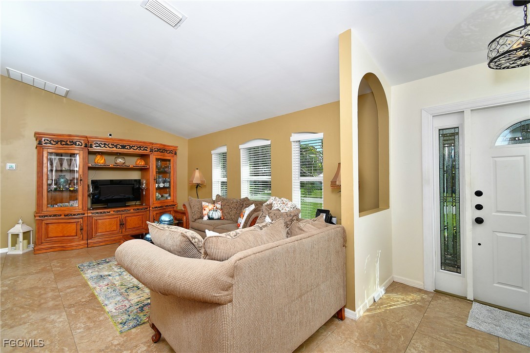 1306 SW 4th PL