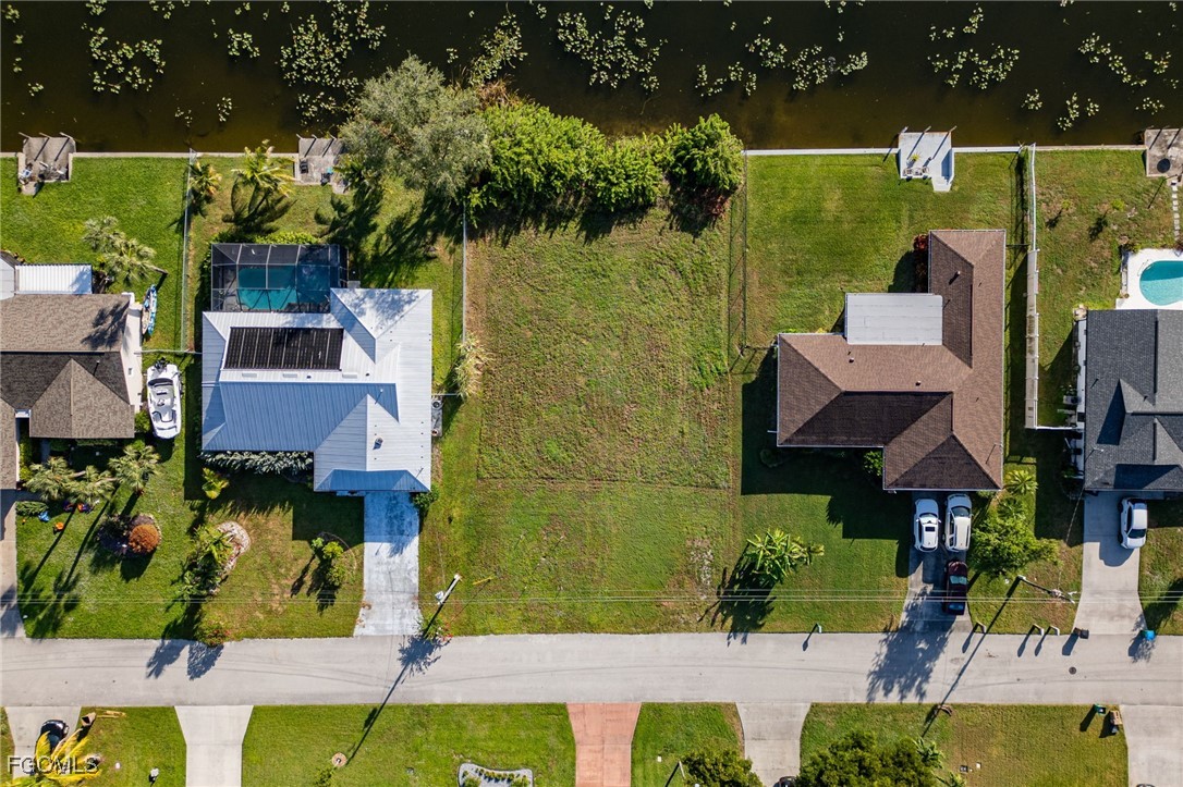 3803 SW 5 PL