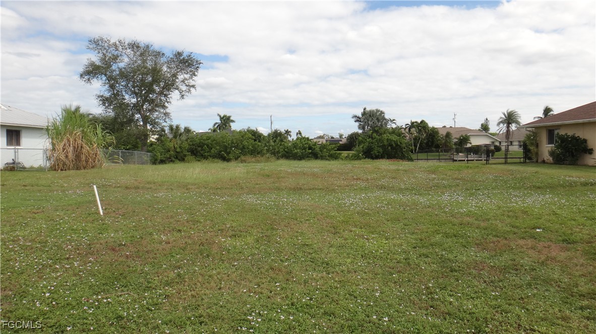 3803 SW 5 PL