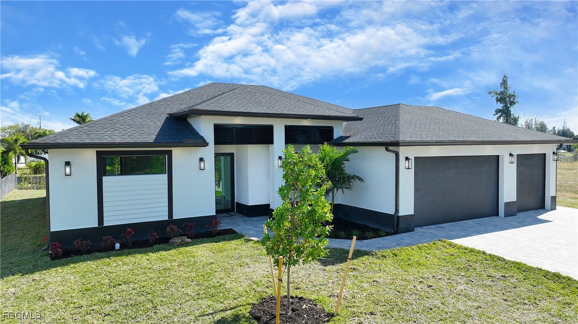 907 SW 15th PL