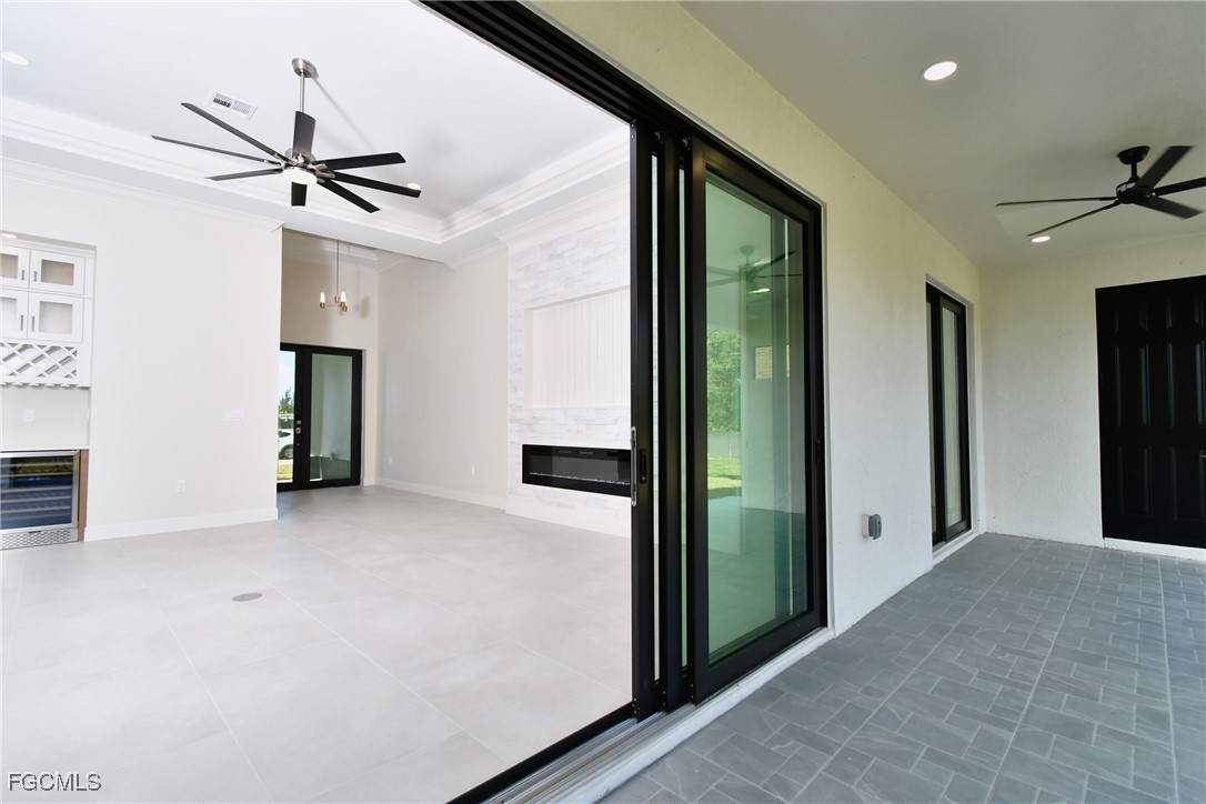 907 SW 15th PL