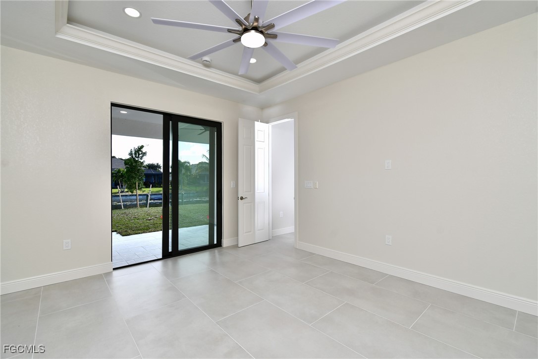 907 SW 15th PL