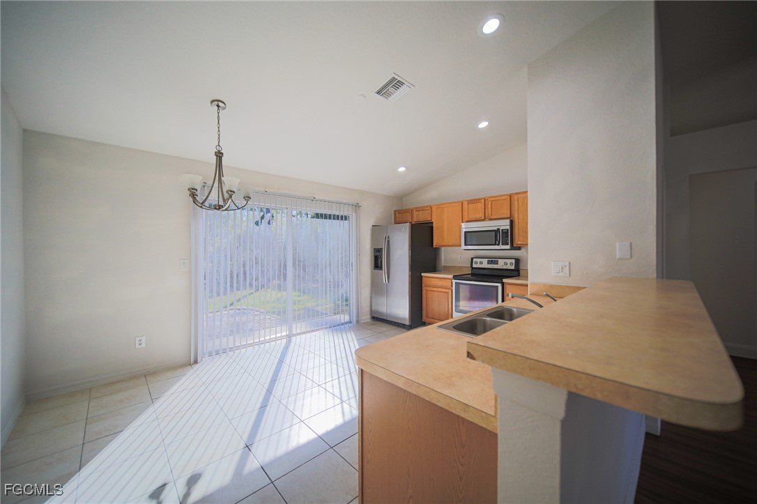 3209 48th ST W