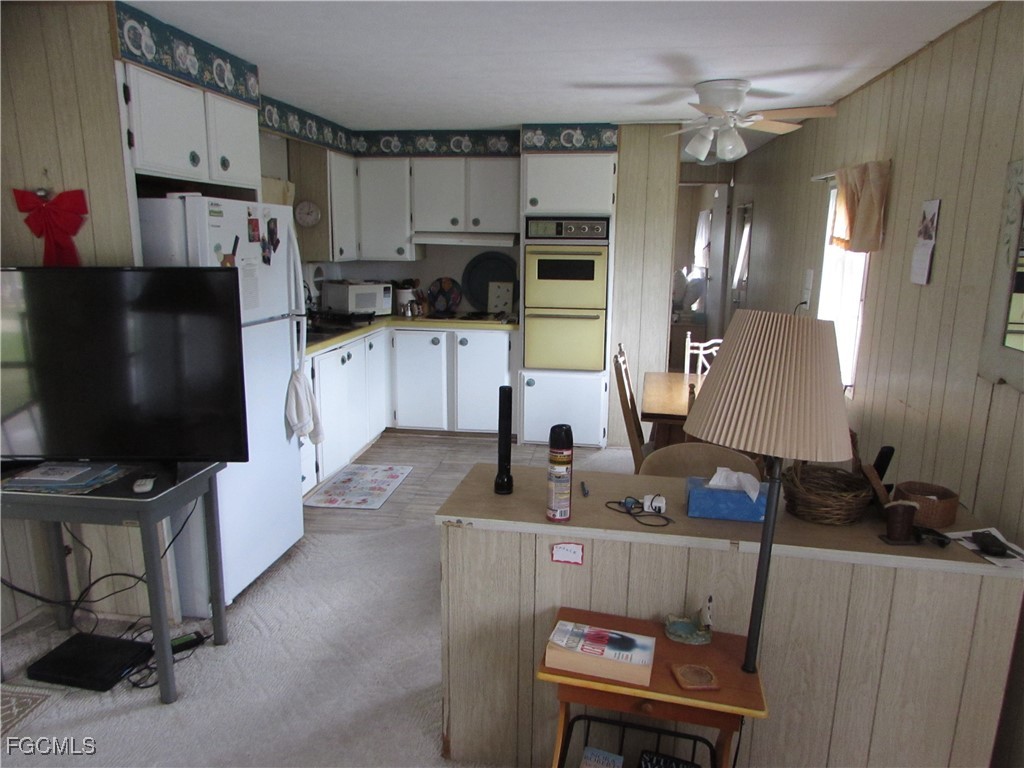 7711 Farrell RD
