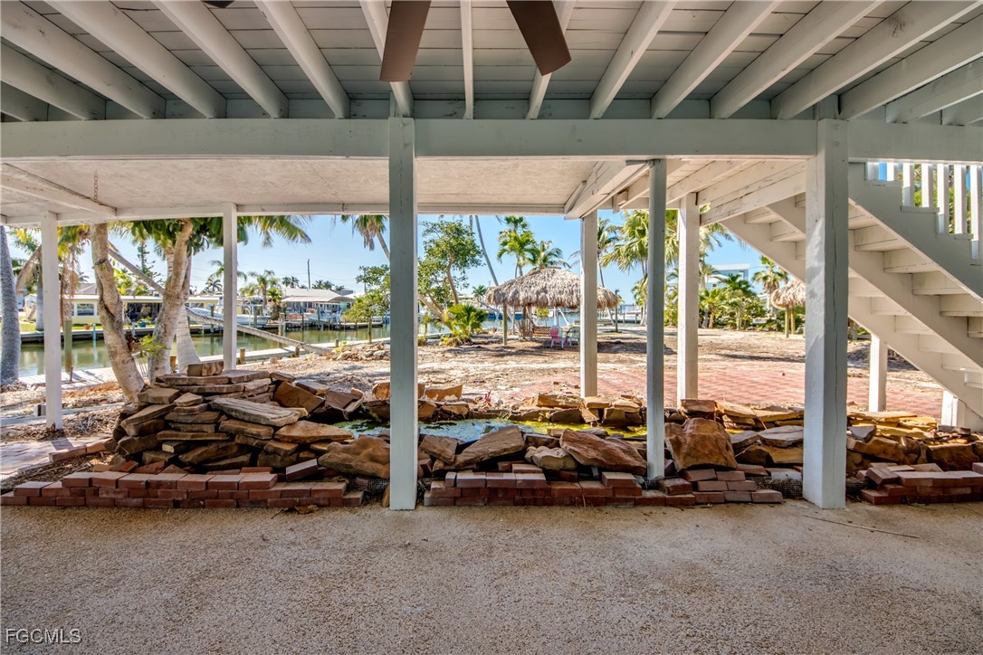 3544 Emerald AVE