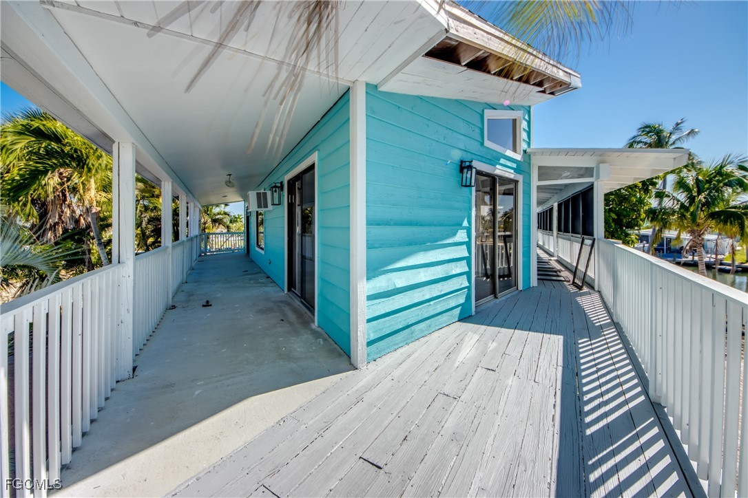 3544 Emerald AVE