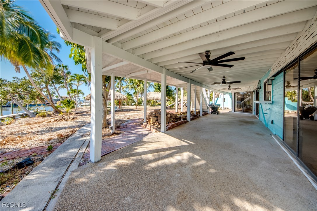 3544 Emerald AVE