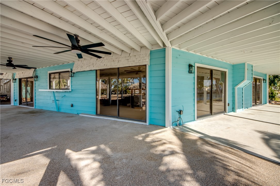 3544 Emerald AVE