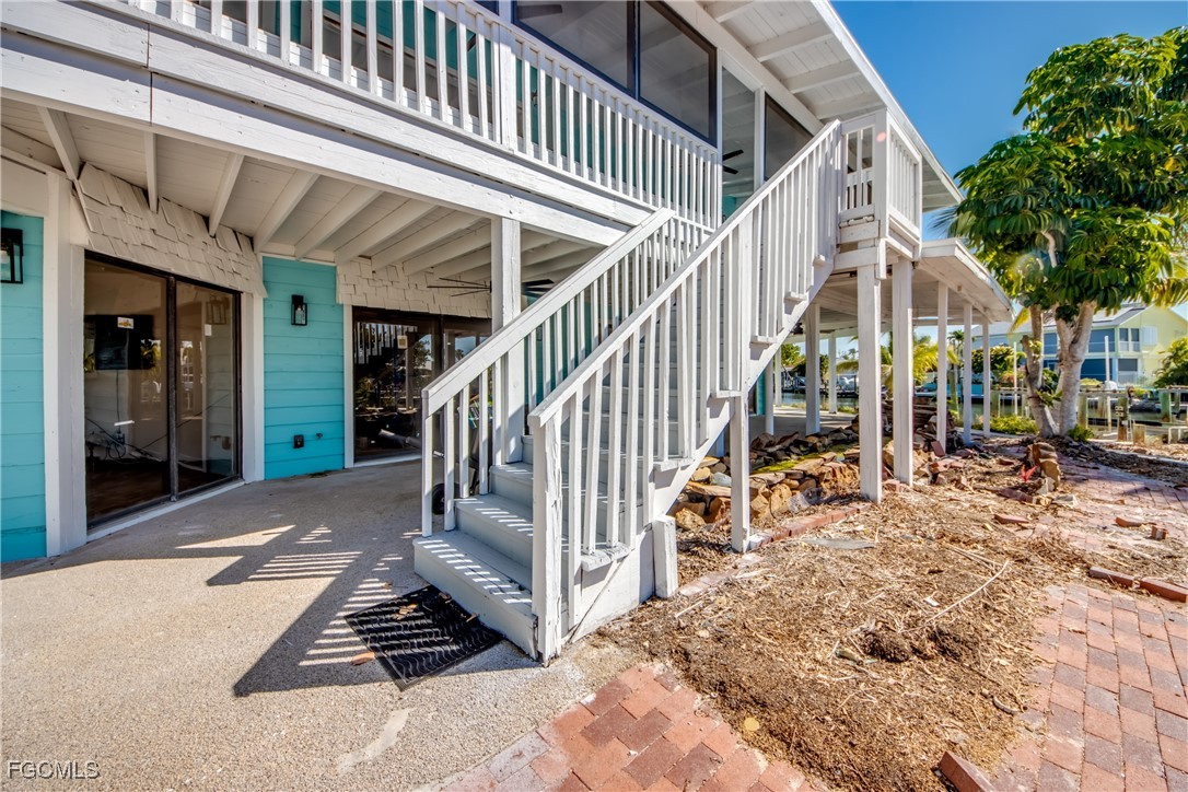 3544 Emerald AVE