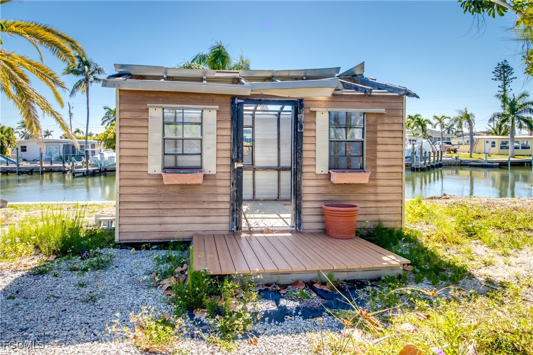 3544 Emerald AVE