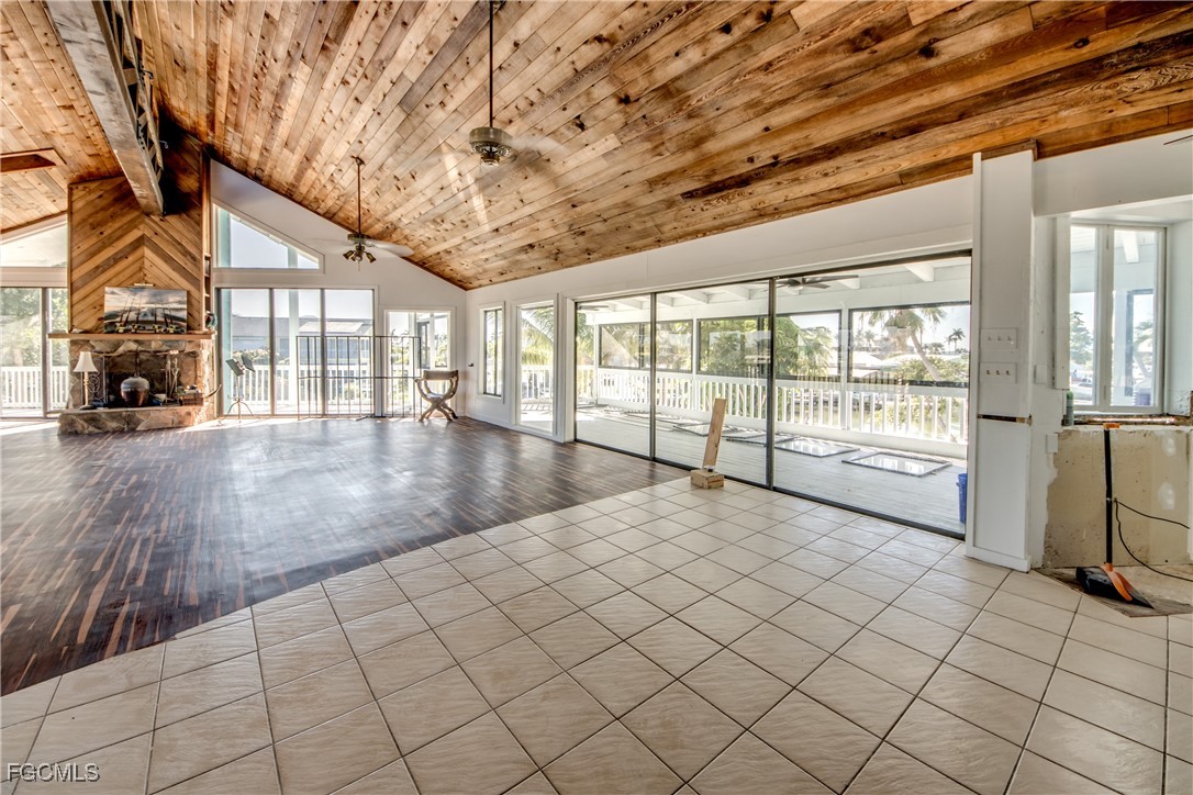 3544 Emerald AVE