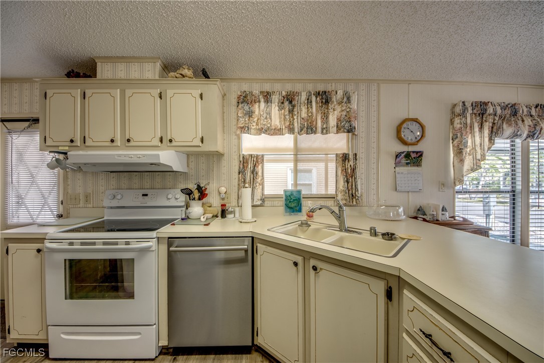 4939 Mullette LN