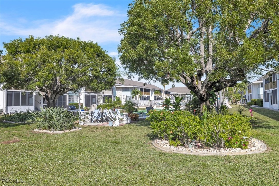 403 SE 43rd TER 11