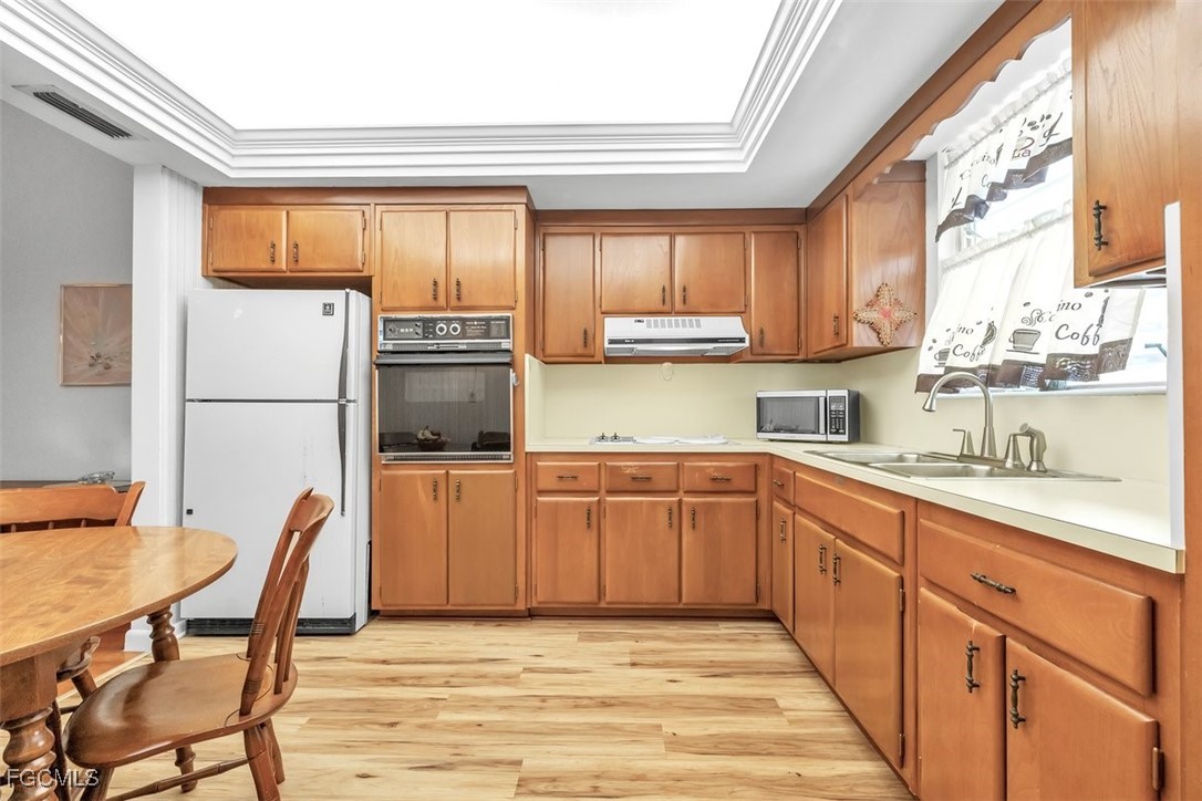 403 SE 43rd TER 11