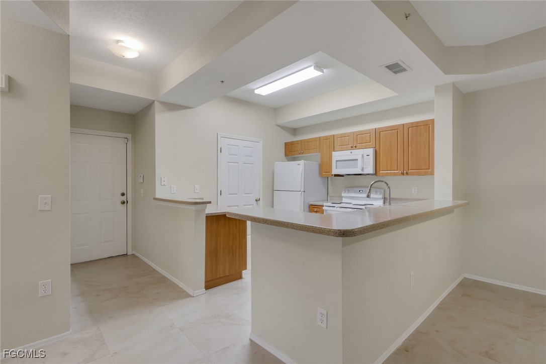 9025 Colby DR 2111