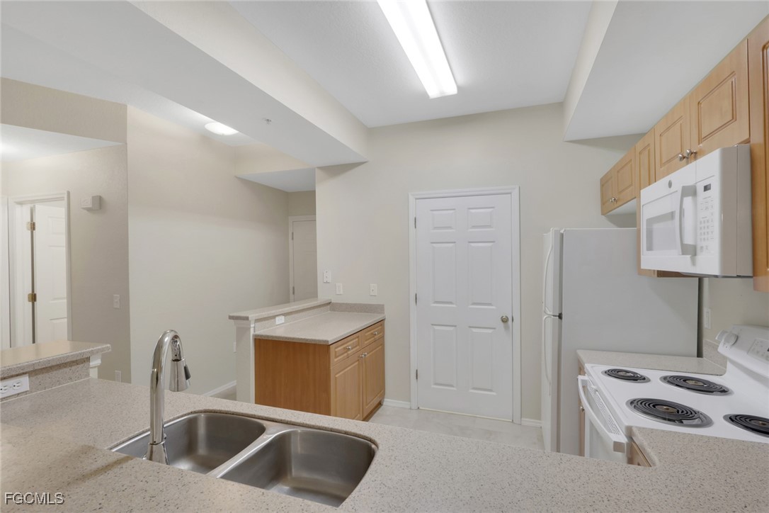 9025 Colby DR 2111