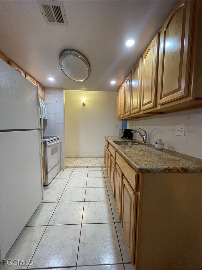 2366 E Mall DR 304