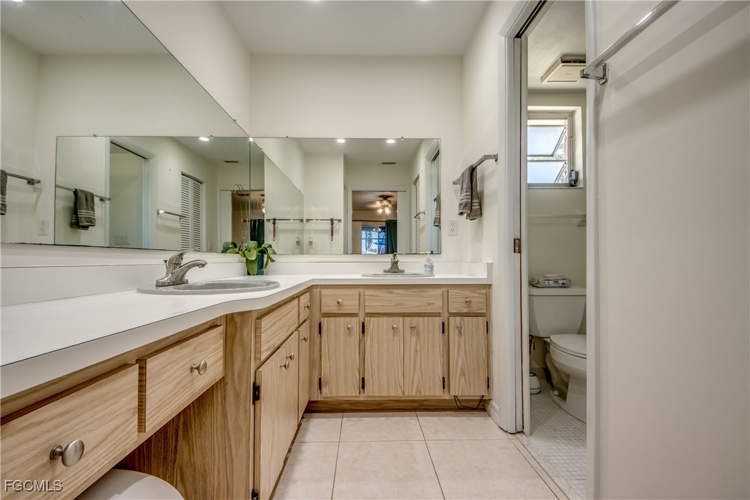 5344 SE Malibu CT