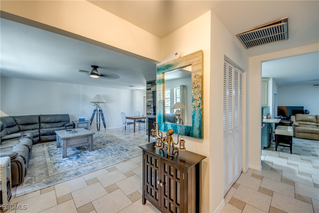 5344 SE Malibu CT