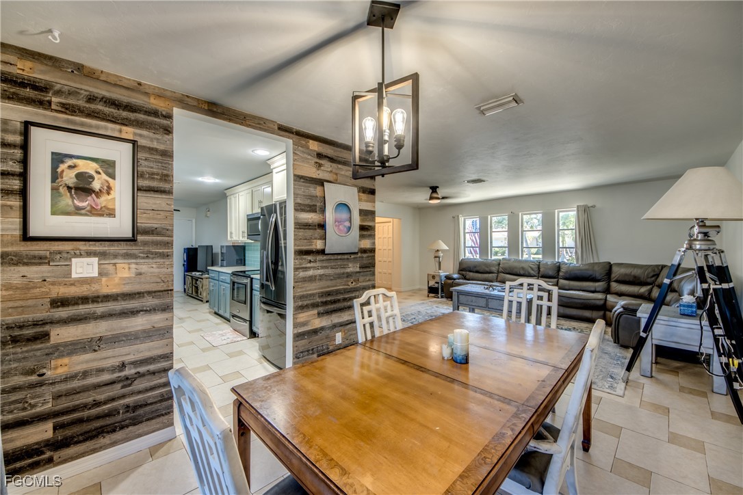 5344 SE Malibu CT