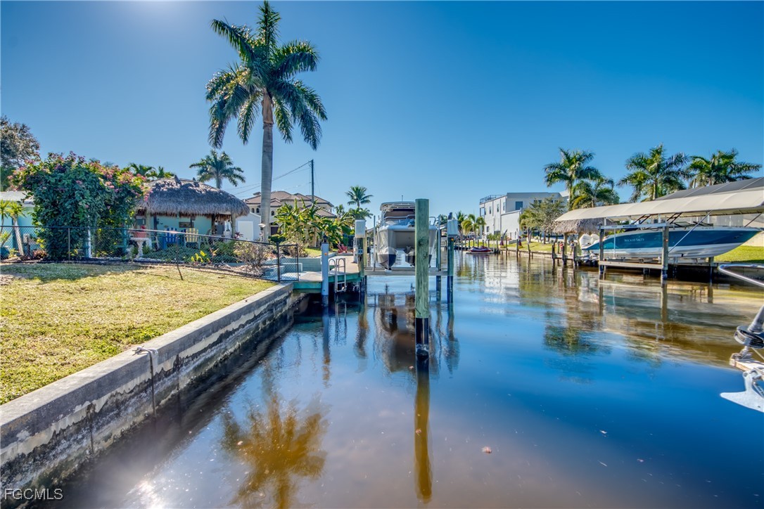 5344 SE Malibu CT