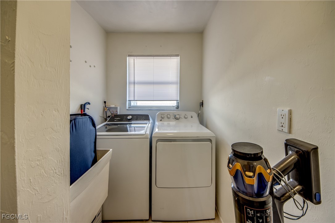 5344 SE Malibu CT