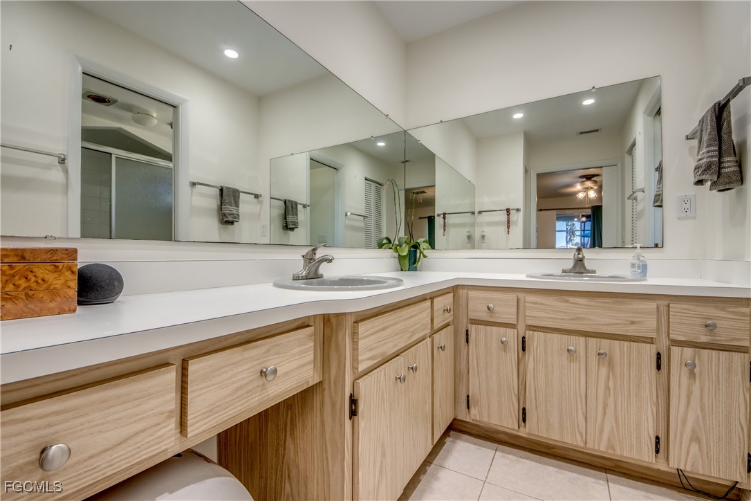 5344 SE Malibu CT