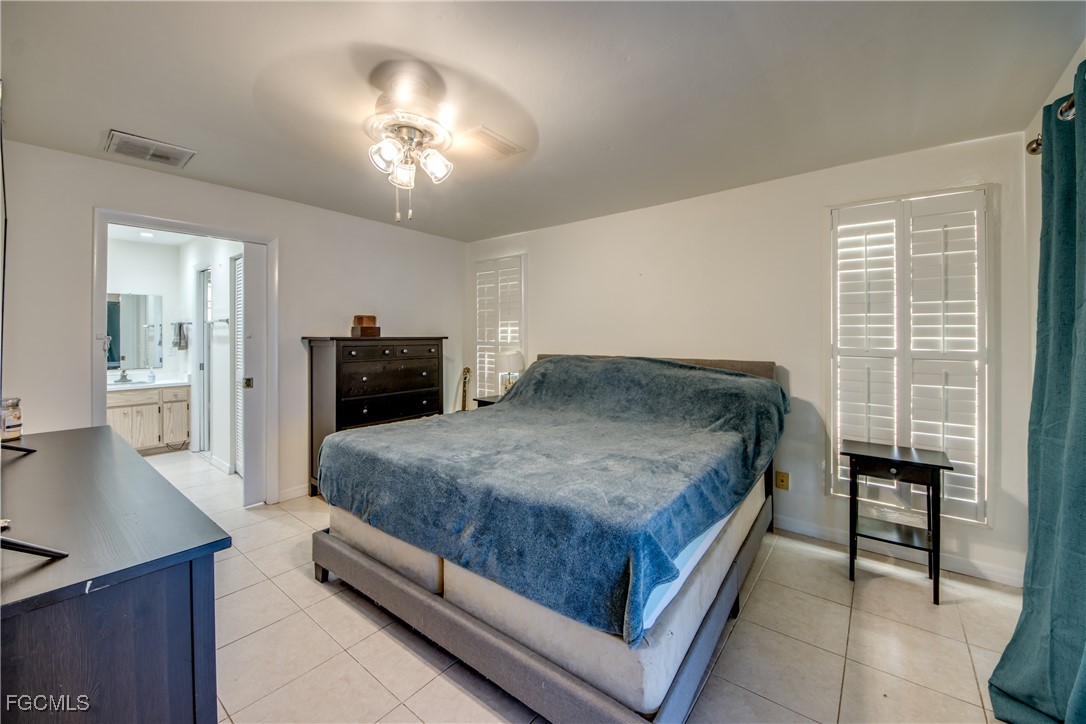 5344 SE Malibu CT