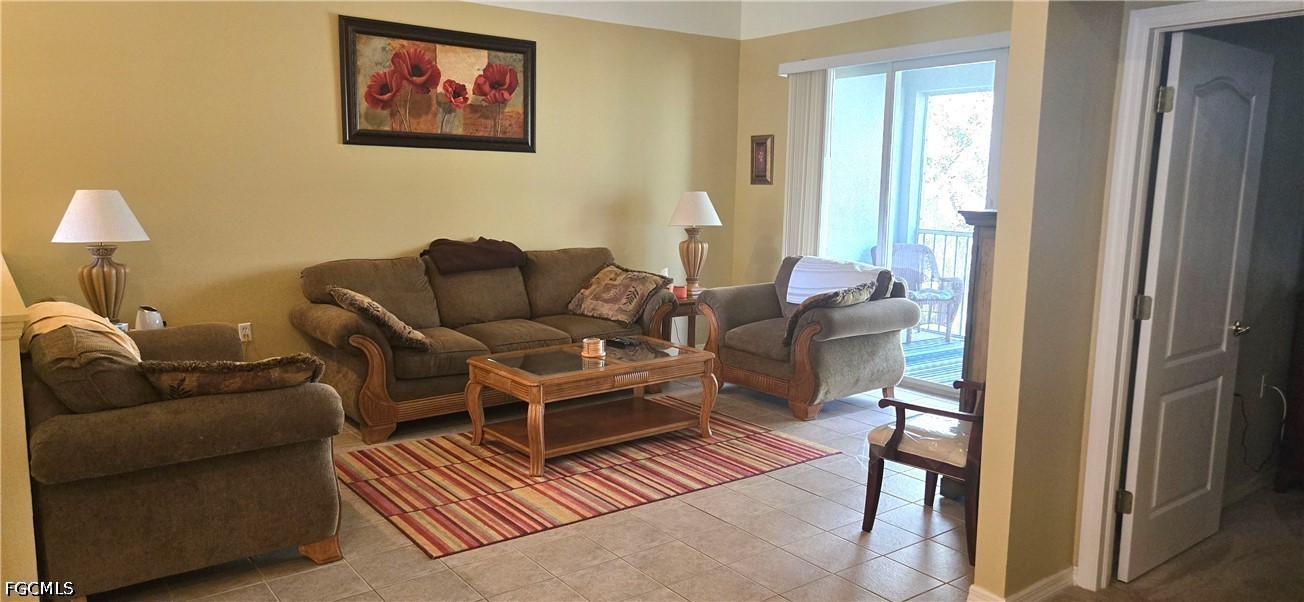 12100 Summergate CIR 203