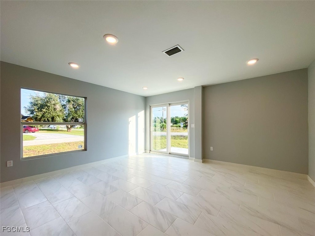 2401-2403 Joe AVE S