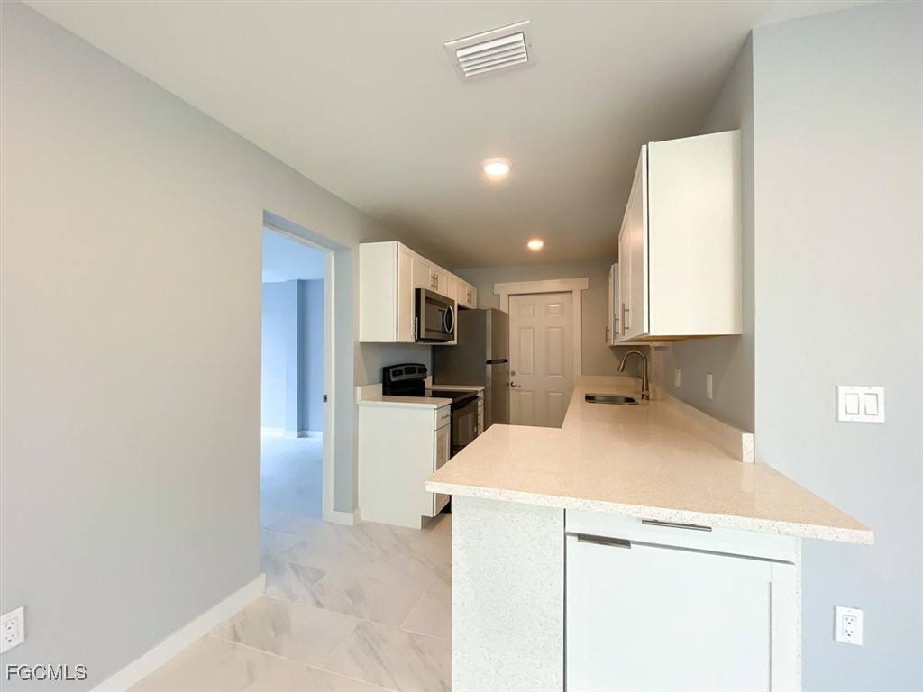 2401-2403 Joe AVE S