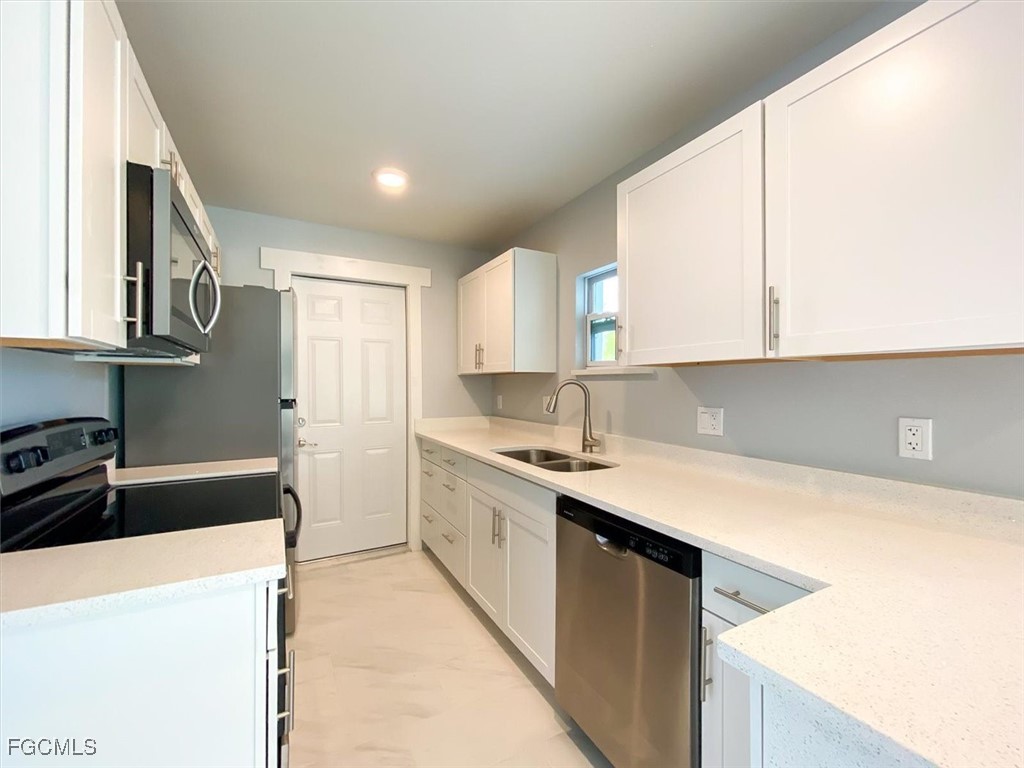 2401-2403 Joe AVE S