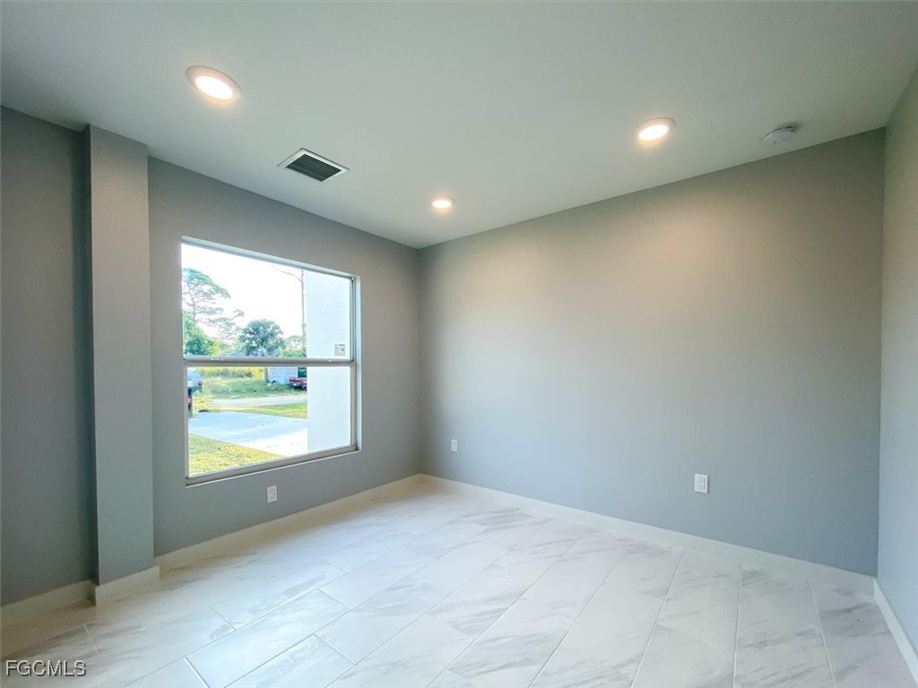 2401-2403 Joe AVE S