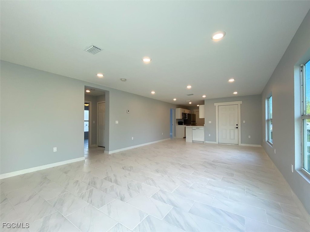 2401-2403 Joe AVE S