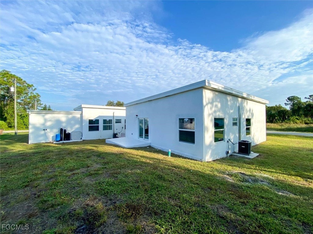 2401-2403 Joe AVE S