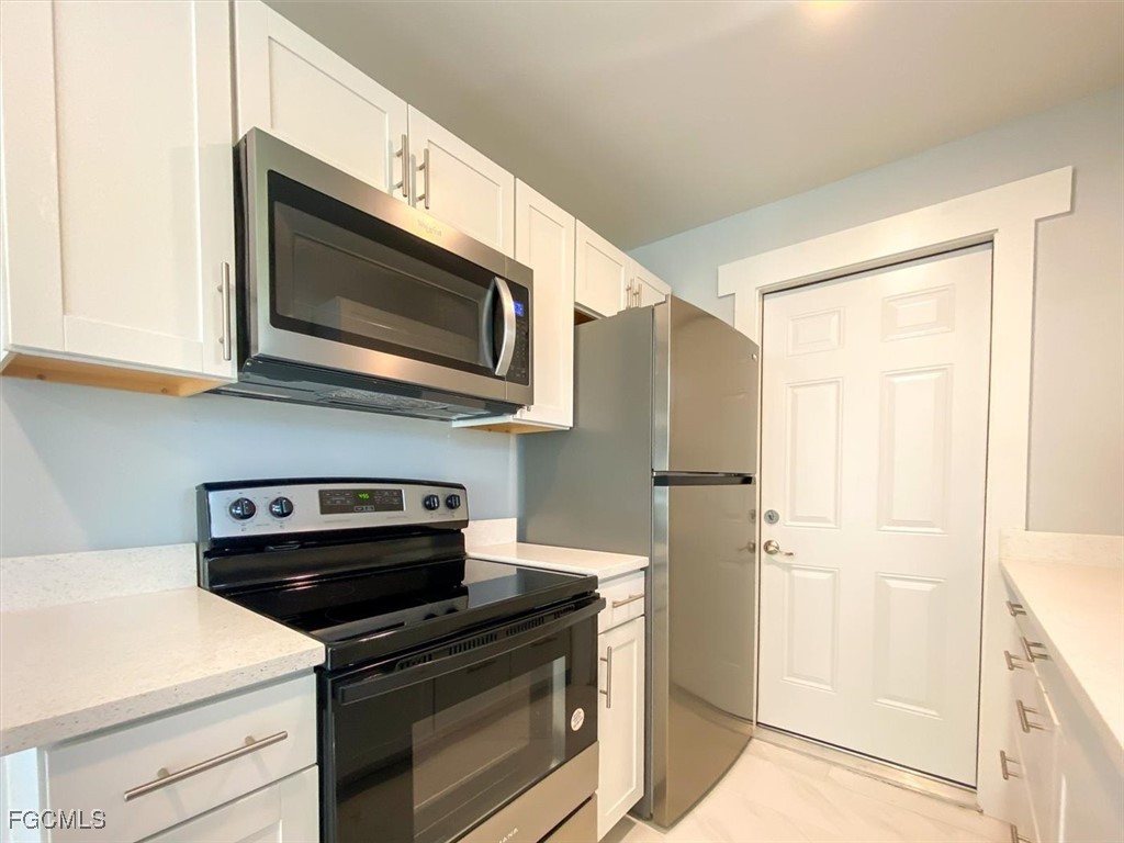 2401-2403 Joe AVE S