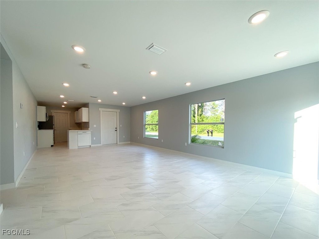 2401-2403 Joe AVE S