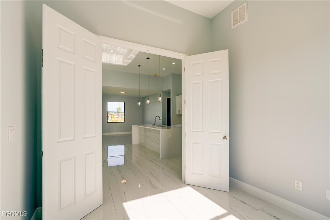 1032 NW 36th PL